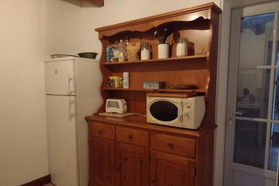 Cuisine - Maison au pays des mille étangs - Agrandir l'image 1 sur 2, fenêtre modale